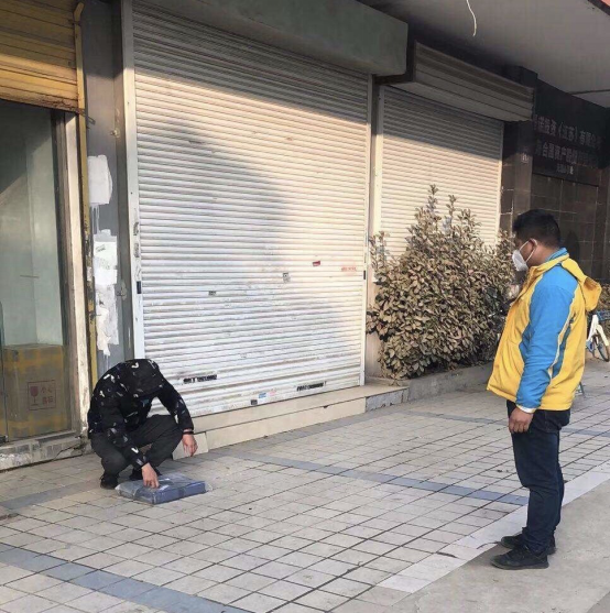 收快遞的正確姿勢！蘇寧物流全國鼓勵“無接觸配送”服務(wù)472.png