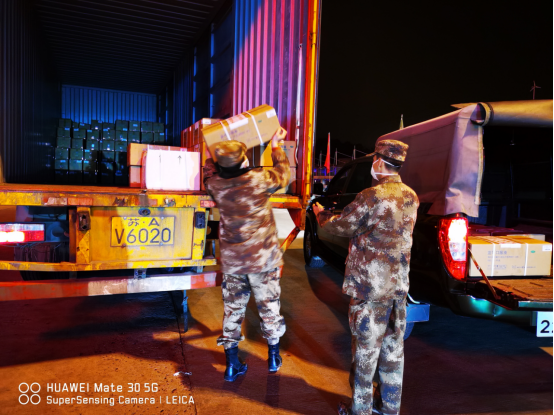 【0206】蘇寧物流高顏值女調(diào)度員 守護司機共赴武漢護送醫(yī)療物資1310.png