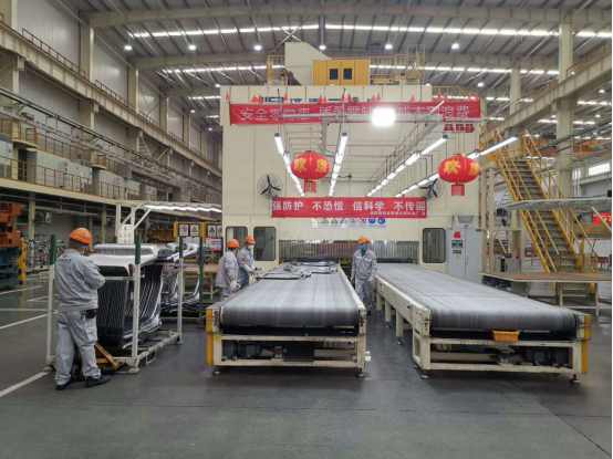 3.5【東風(fēng)商用車(chē)】安排！東風(fēng)商用車(chē)防疫車(chē)生產(chǎn)進(jìn)行時(shí)(1)1482.png