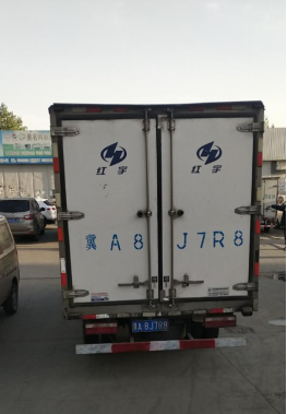 駿鈴大客戶選擇用人致富經(jīng) 30臺冷鏈車背后故事很多(1)1751.png