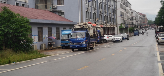 麥客老羅生意這么好？ 七臺(tái)駿鈴為何還年年換車！637.png