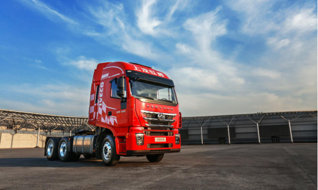 紅巖杰獅2020 AMT牽引車稿件-來吧，展示！且看紅巖杰獅2020 AMT牽引車高顏值與硬實力-20200619V31237.png