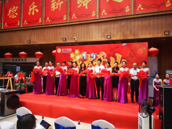 【0806】天天快遞老兵轉(zhuǎn)型記 “零售服務(wù)商”末端再謀大蛻變(1)442.png