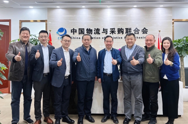 馬增榮會(huì)見(jiàn)上海光明領(lǐng)鮮物流總經(jīng)理董國(guó)銀、開(kāi)利運(yùn)輸冷凍（中國(guó)）總經(jīng)理高戈一行