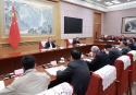    李強(qiáng)主持召開經(jīng)濟(jì)形勢(shì)專家和企業(yè)家座談會(huì)