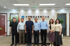 馬增榮會(huì)見(jiàn)山東港口煙臺(tái)港集團(tuán)黨委委員、副總經(jīng)理薛寶龍一行